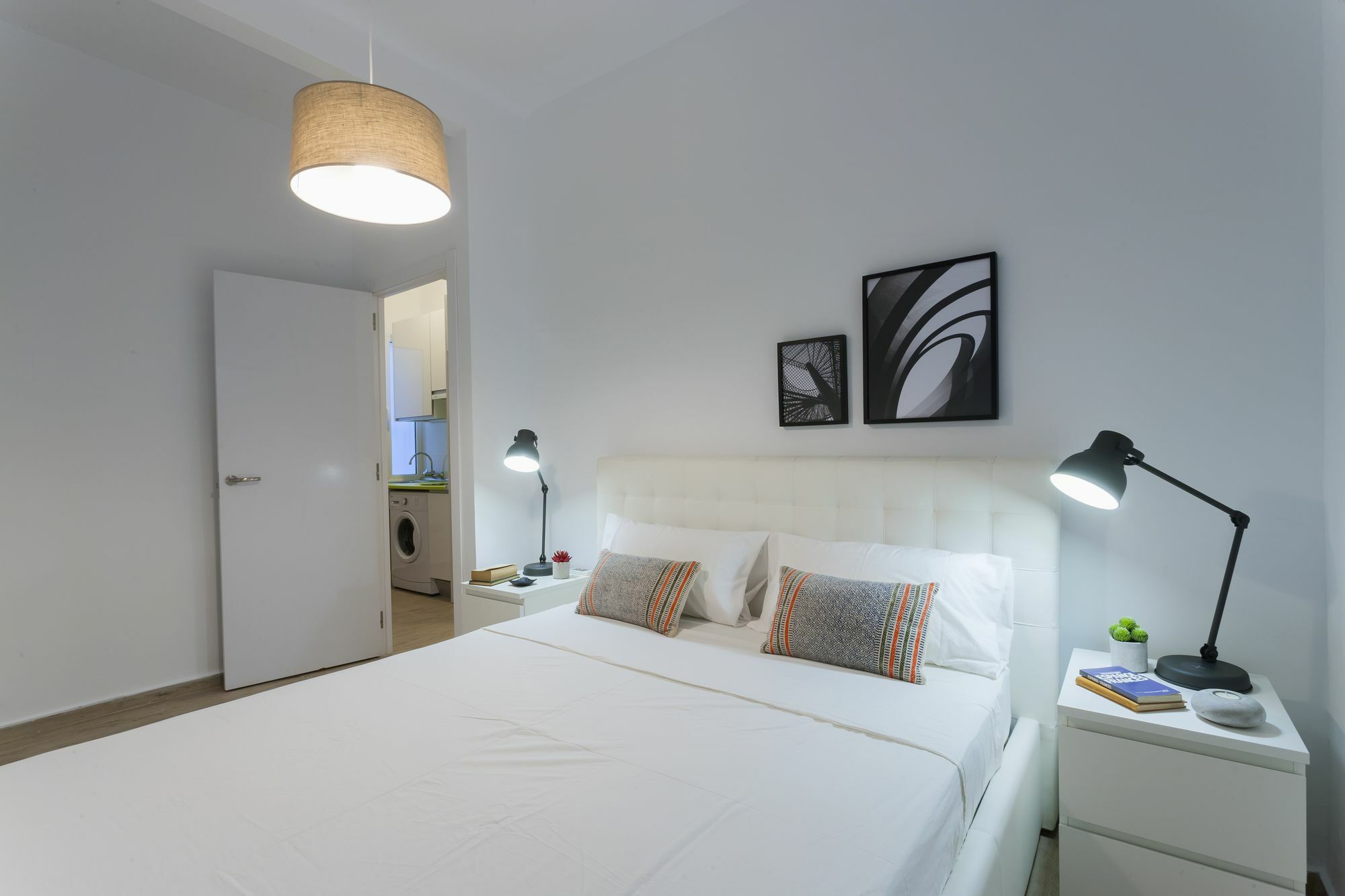 Dobo Rooms Ronda De Segovia Madrid Extérieur photo
