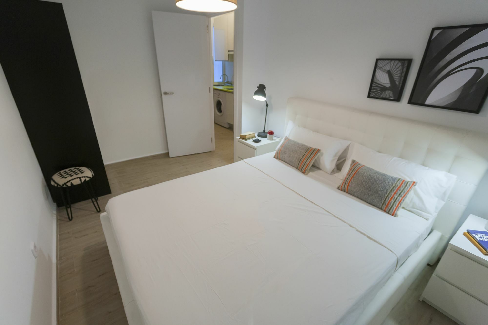 Dobo Rooms Ronda De Segovia Madrid Extérieur photo