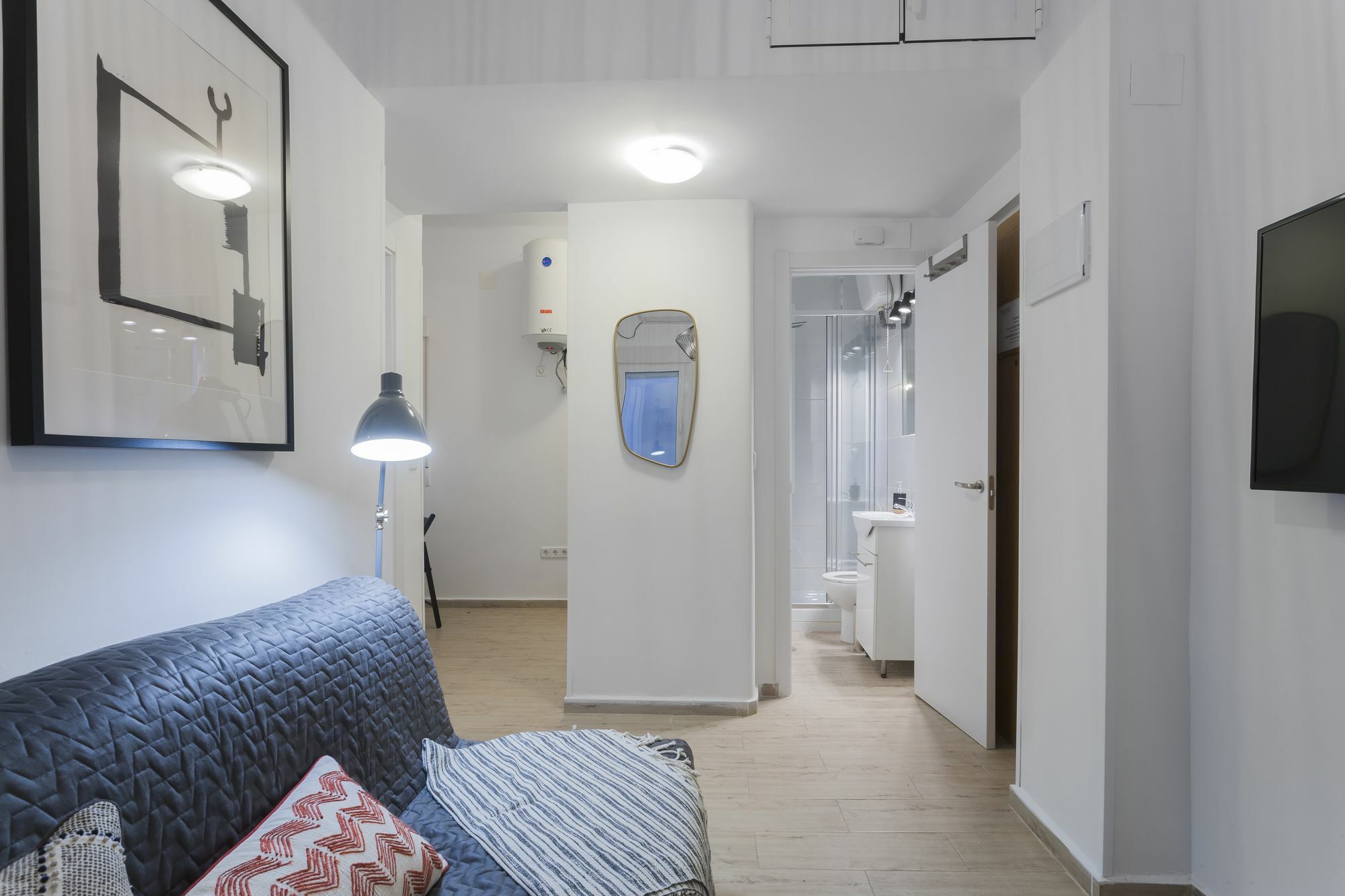 Dobo Rooms Ronda De Segovia Madrid Extérieur photo